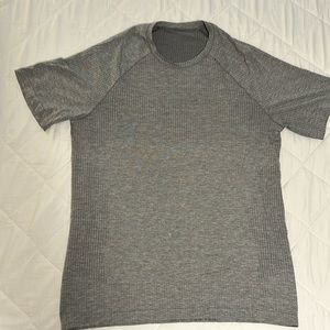 Lululemon Men’s Metal Vent Tech Short Sleeve Shirt M (Slate/White) Worn